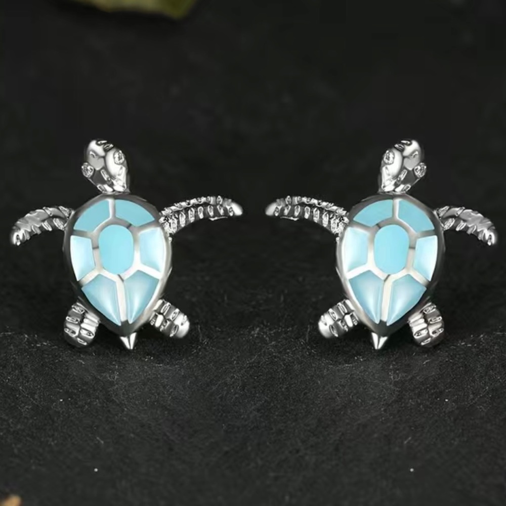 Turtle Stud Earrings - image 4